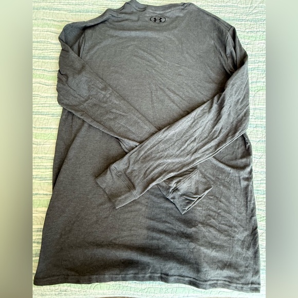 Under Armour Gray Long Sleeve Tee for Ultimate Comfort - Picture 3 of 3